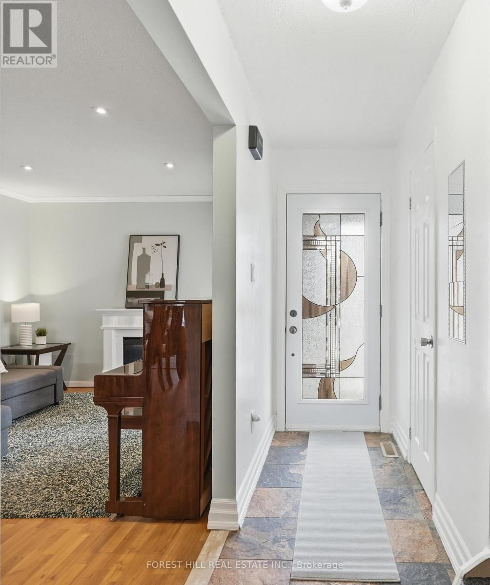 26 LAUREL VALLEY COURT Image 3