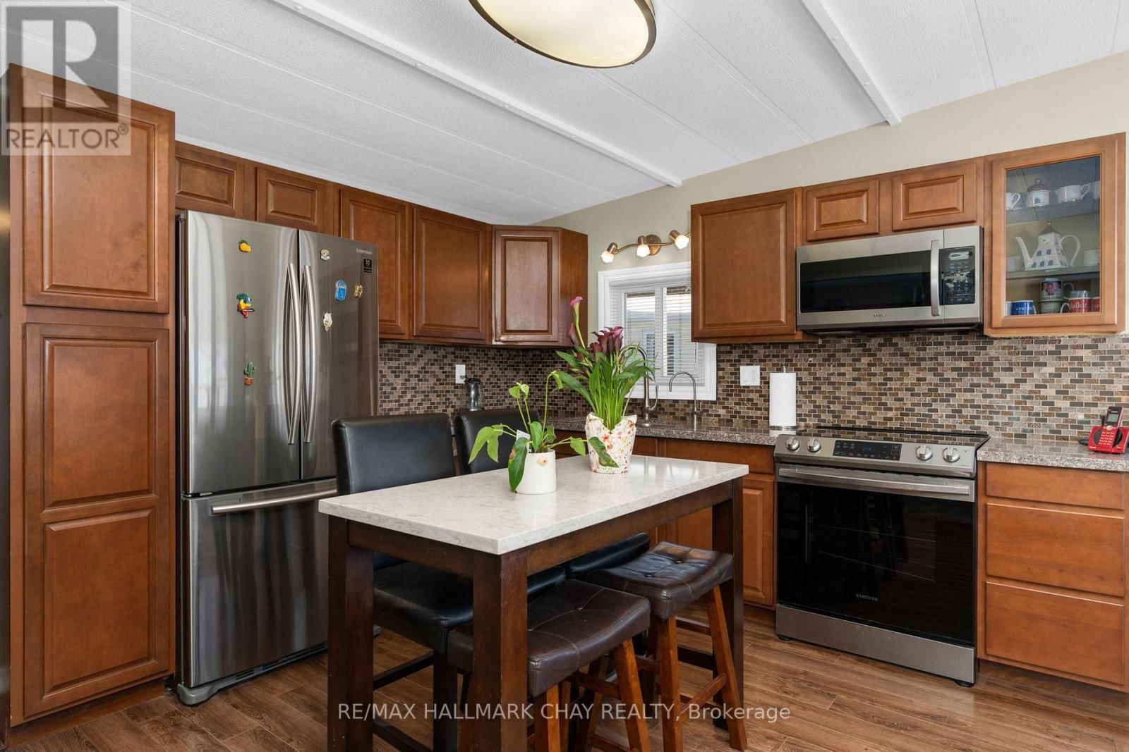 42 - 4976 25TH SIDEROAD Image 4