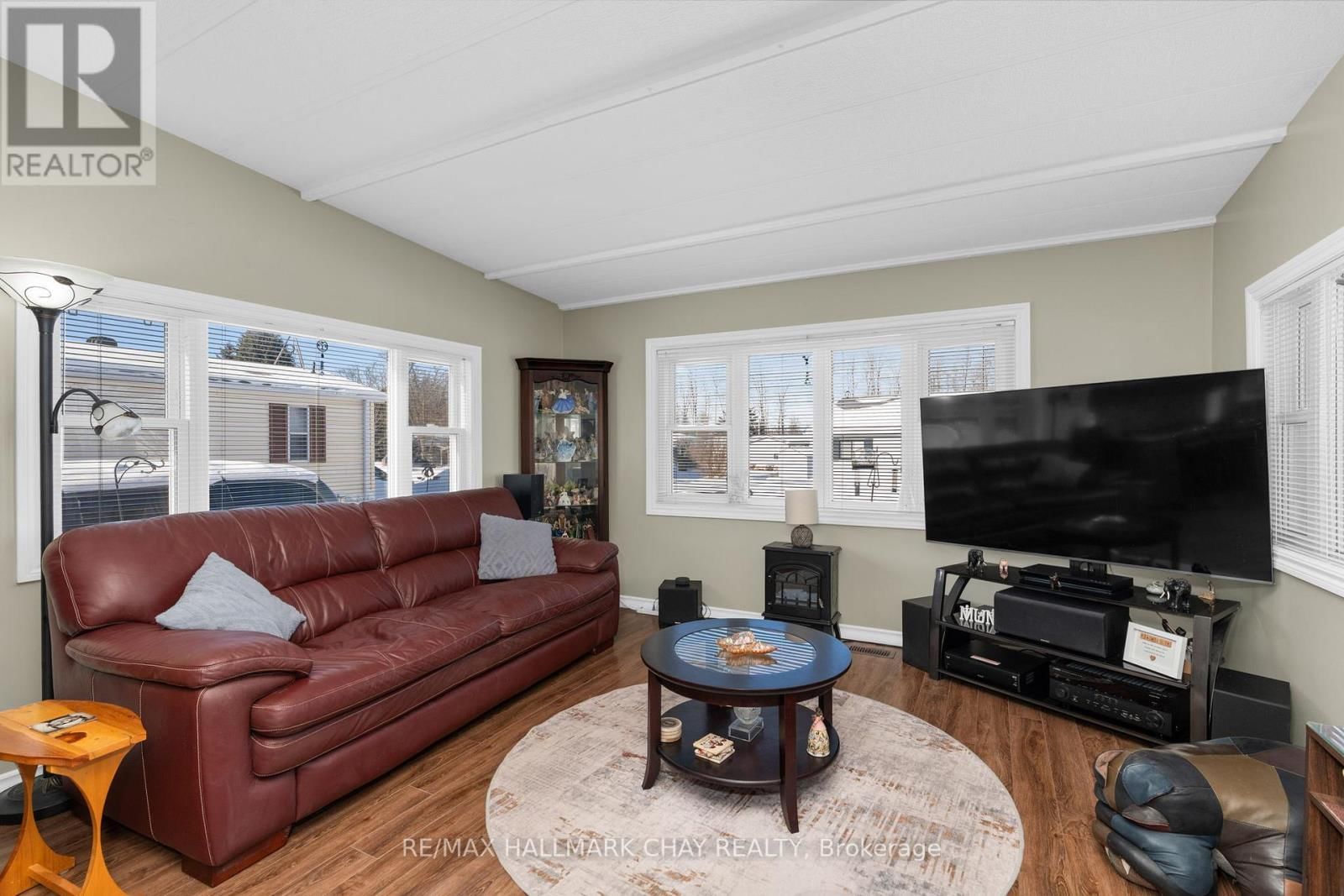 42 - 4976 25TH SIDEROAD Image 8