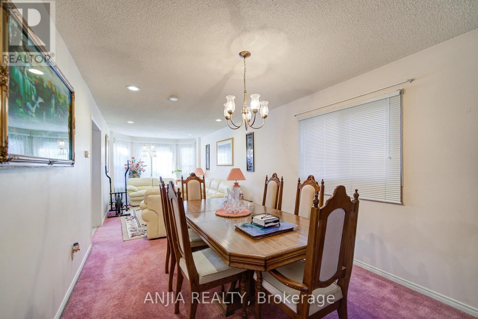 34 BAYLAWN DRIVE Image 14