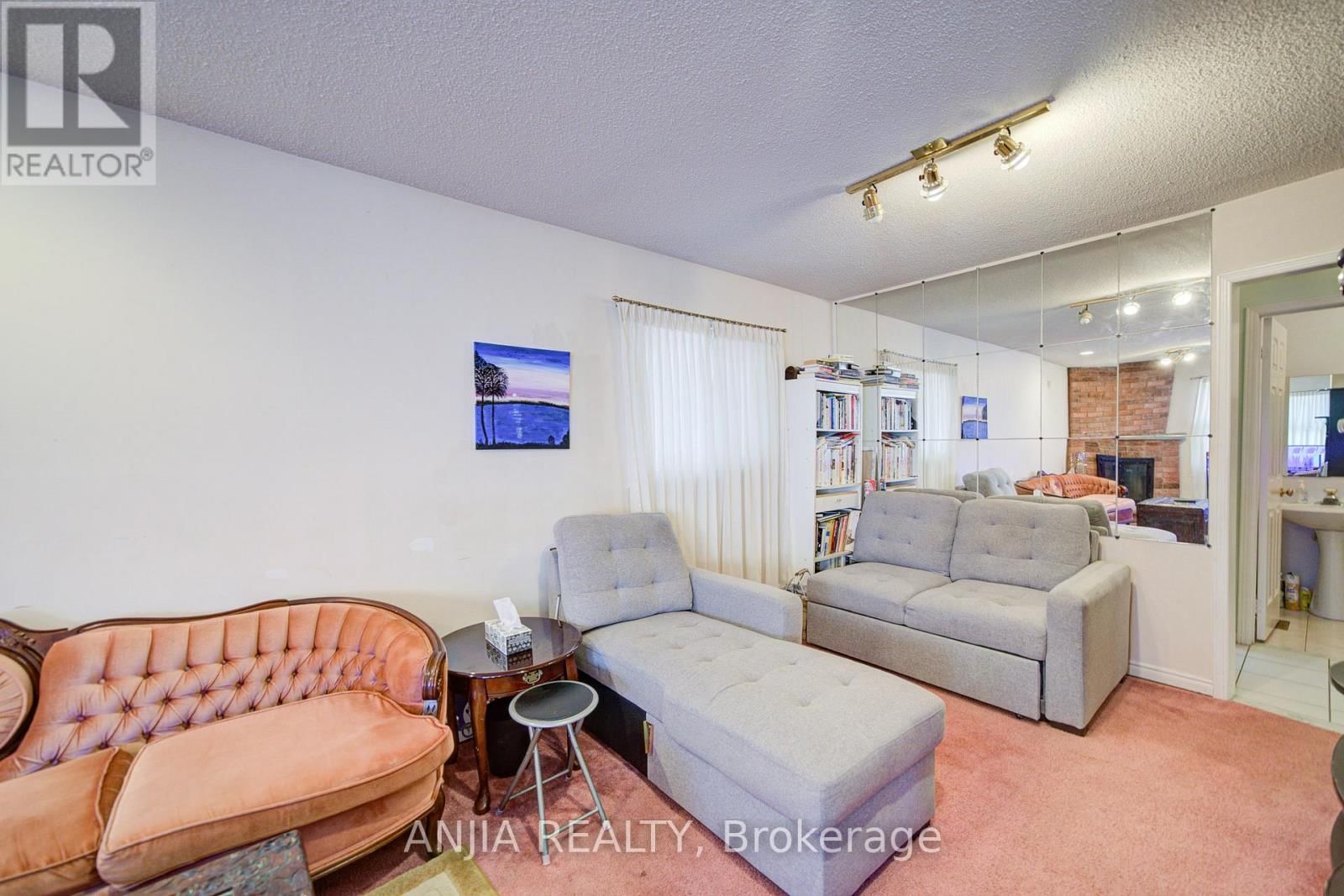 34 BAYLAWN DRIVE Image 22