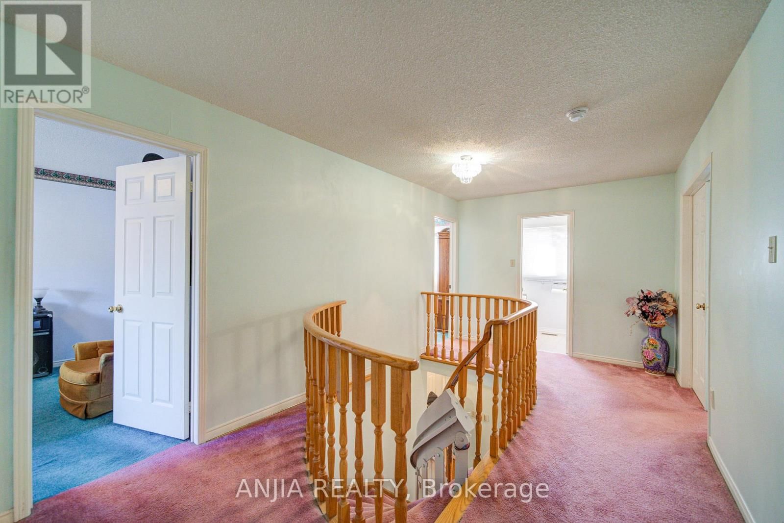 34 BAYLAWN DRIVE Image 26