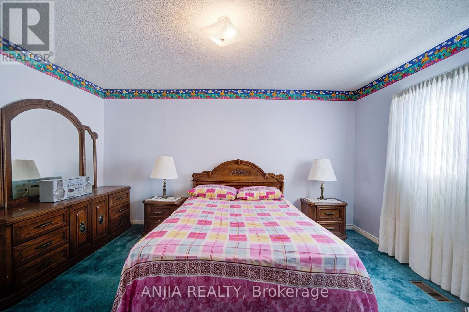 34 BAYLAWN DRIVE Image 35