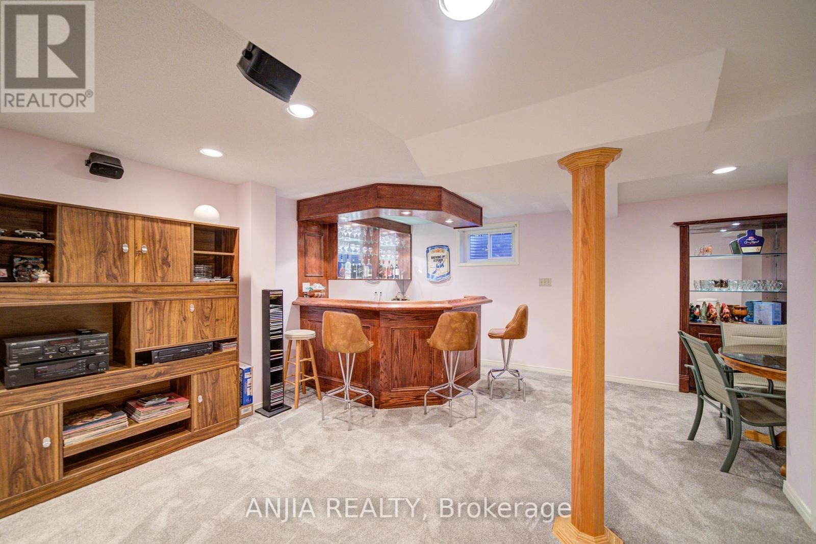 34 BAYLAWN DRIVE Image 41