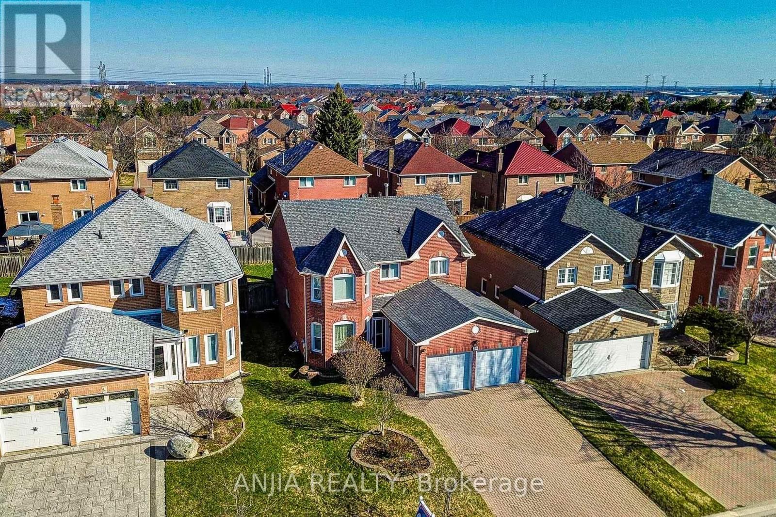 34 BAYLAWN DRIVE Image 6