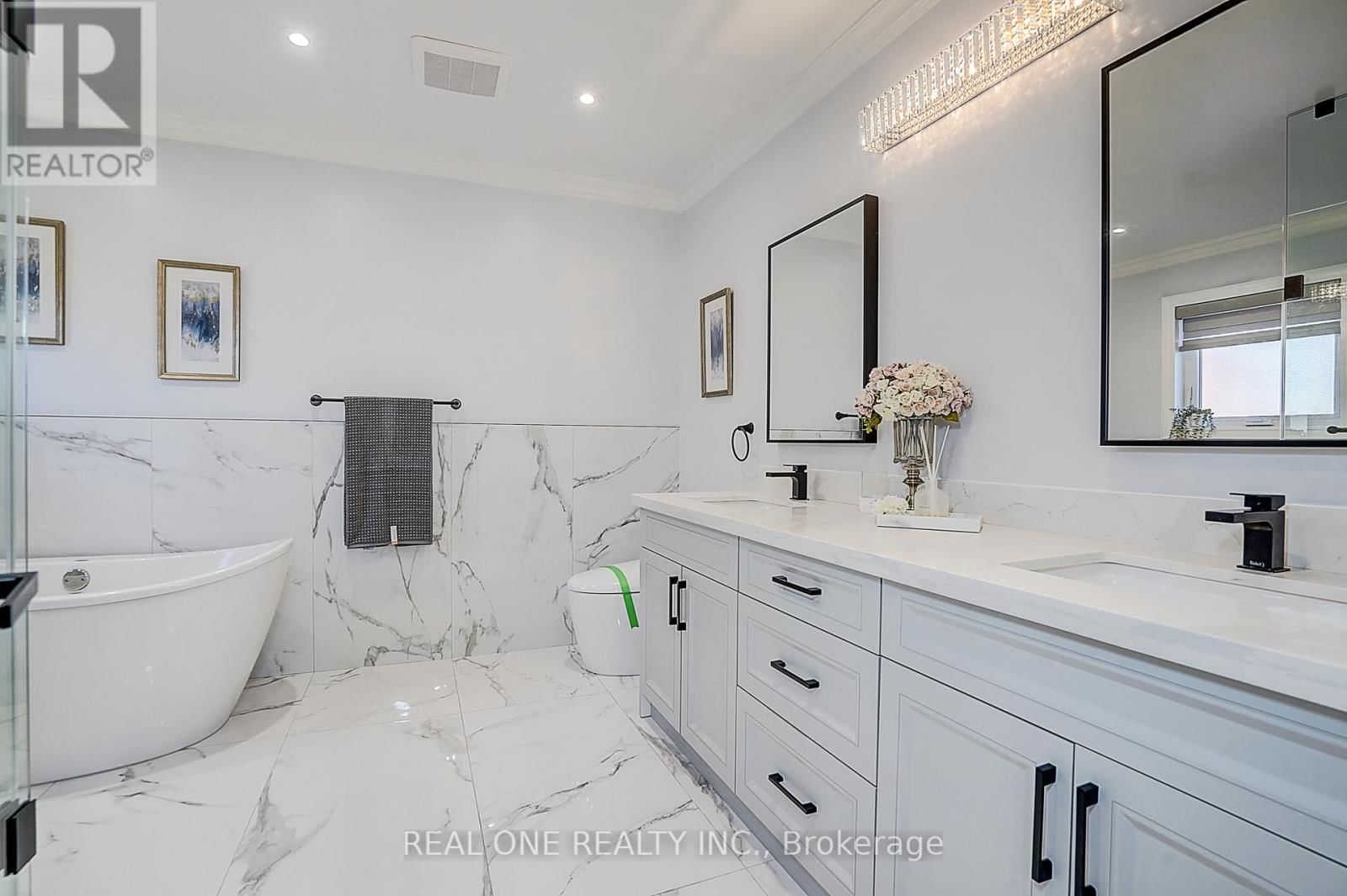 4 CASSON PLACE Image 19