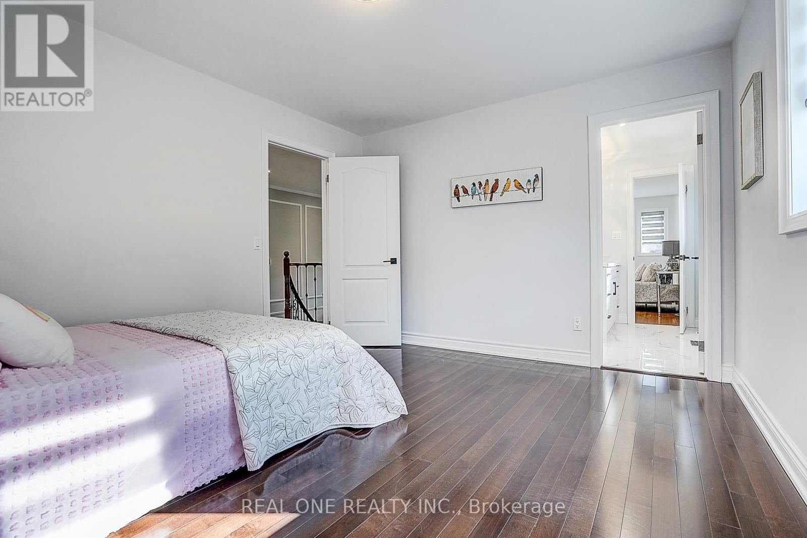 4 CASSON PLACE Image 22