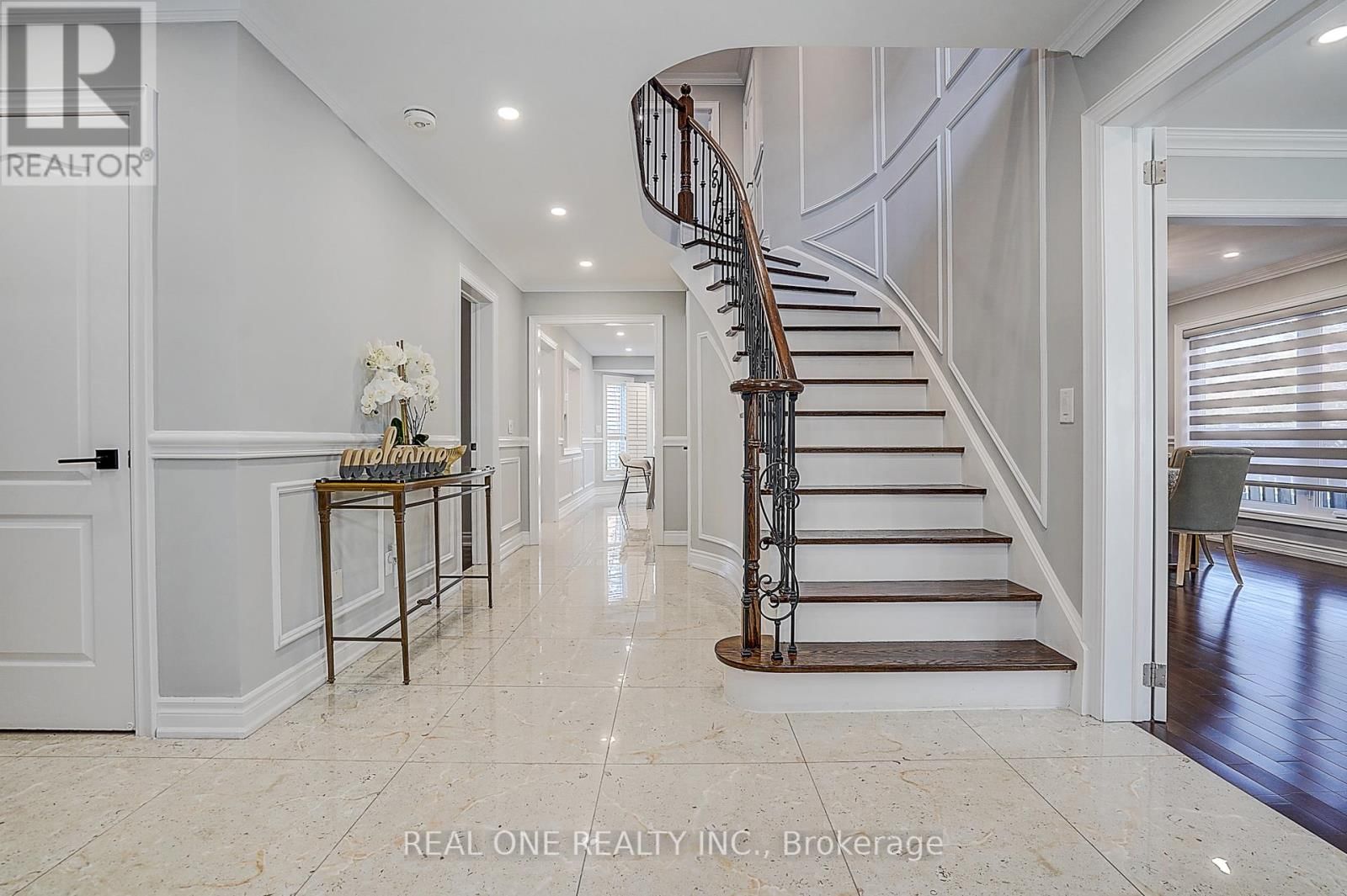 4 CASSON PLACE Image 3