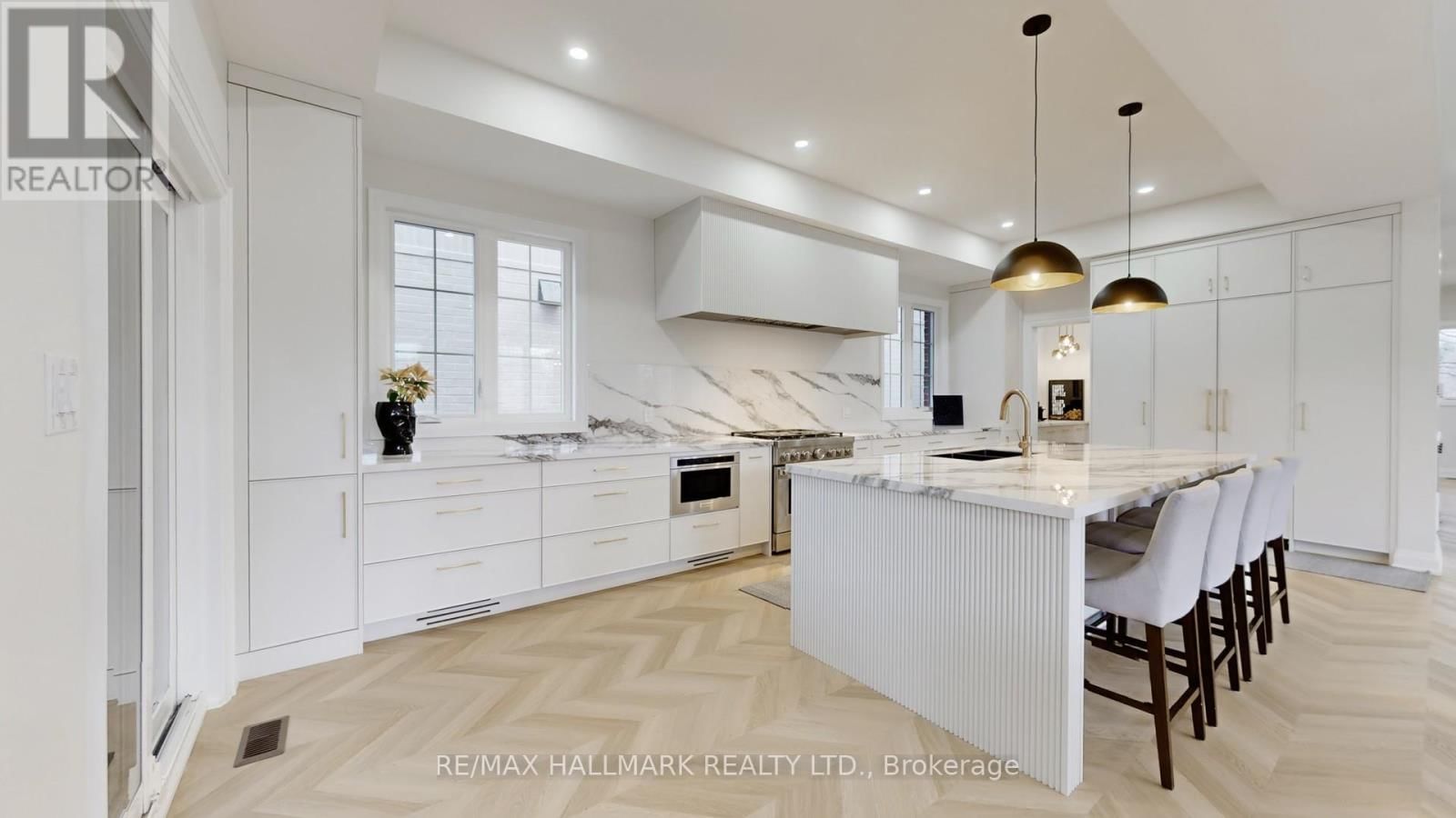 31 NAUGHTON DRIVE Image 19