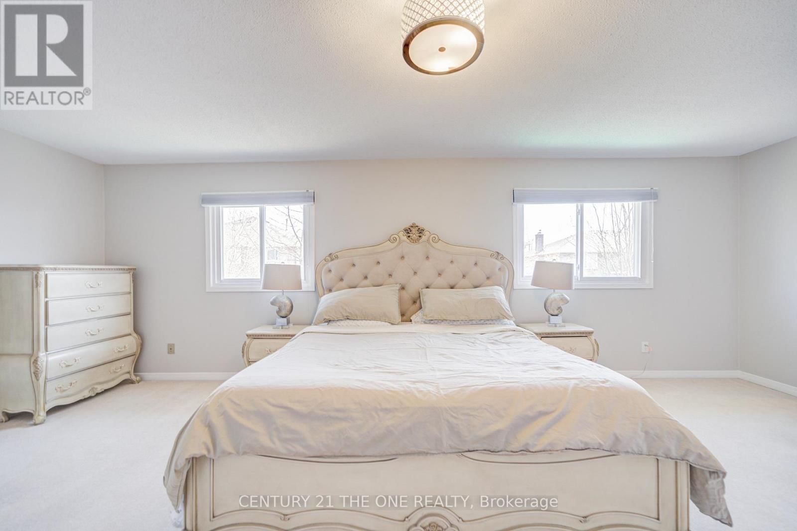 21 LARRATT LANE Image 23