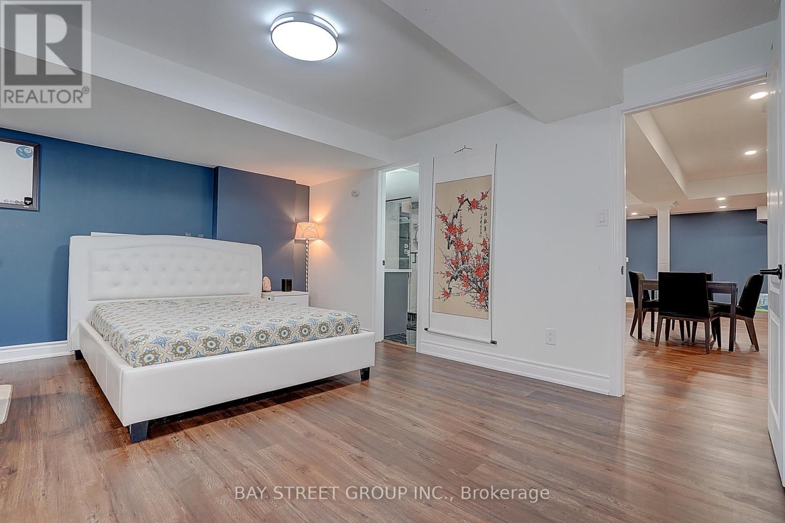 90 GABLE AVENUE NORTH Image 44