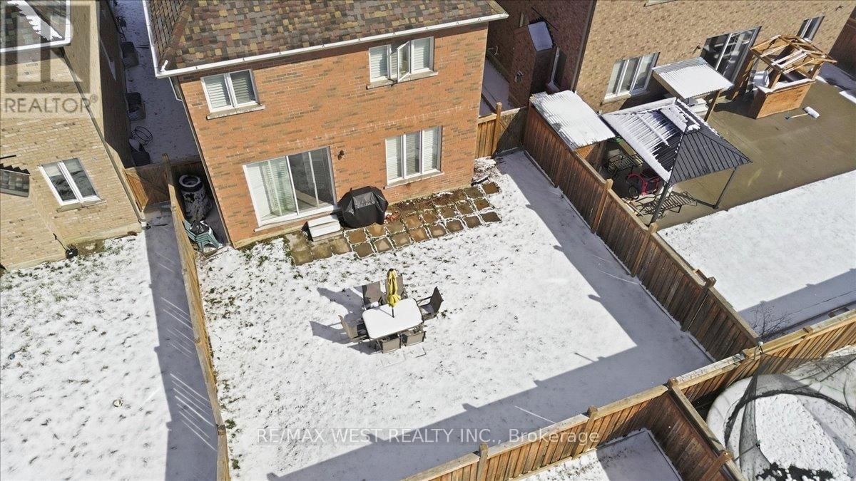 75 MORRISON AVENUE Image 39