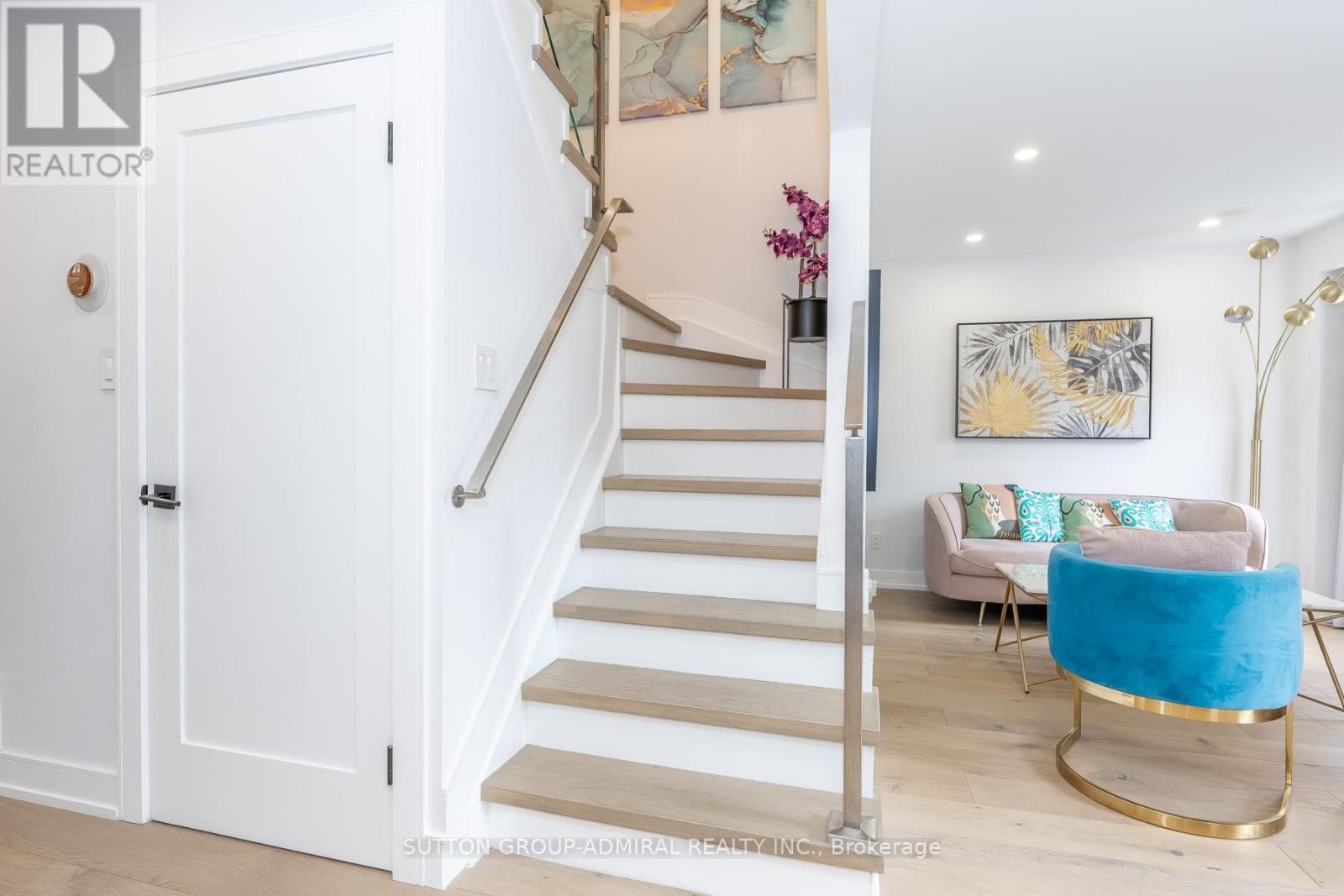 37 SPRING GATE BOULEVARD Image 15