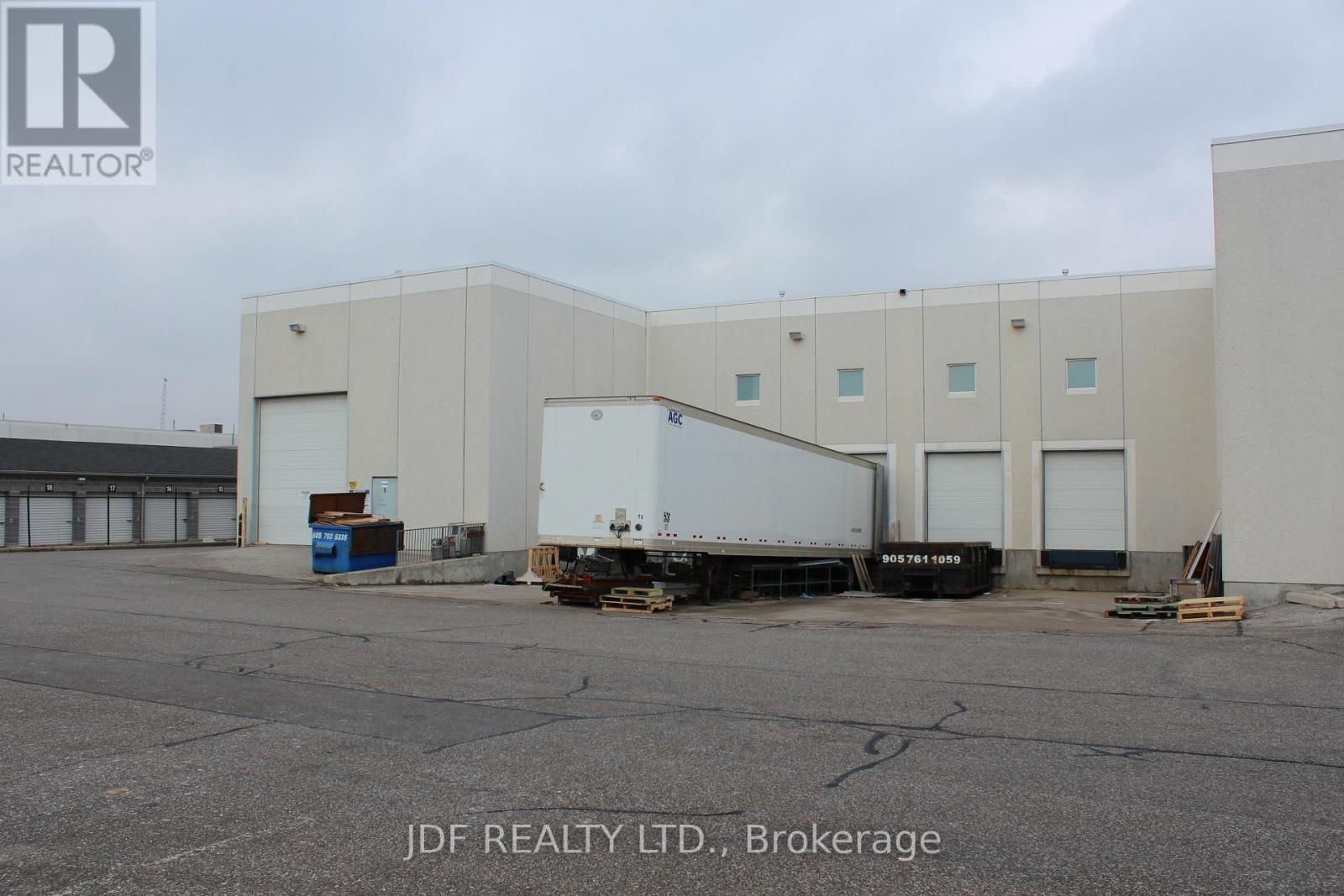 1 & 2 - 295 CONNIE CRESCENT Image 4