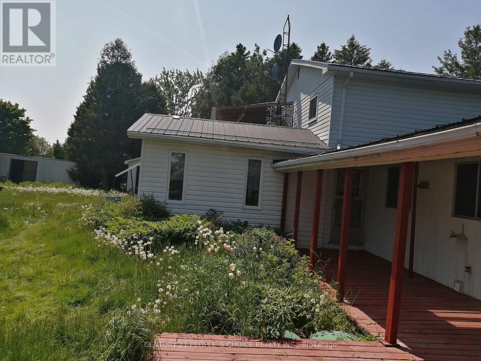 6037 7TH LINE Image 11