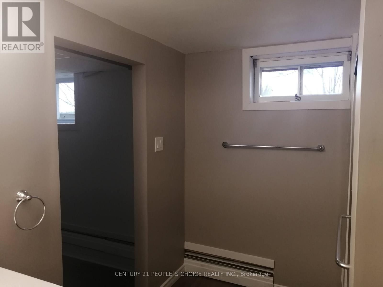 6037 7TH LINE Image 6