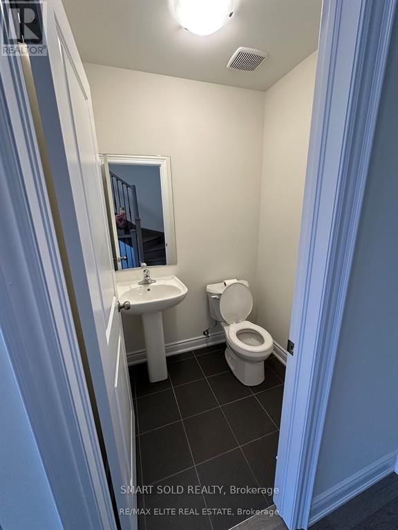 10 GRIFFITH ST STREET Image 9