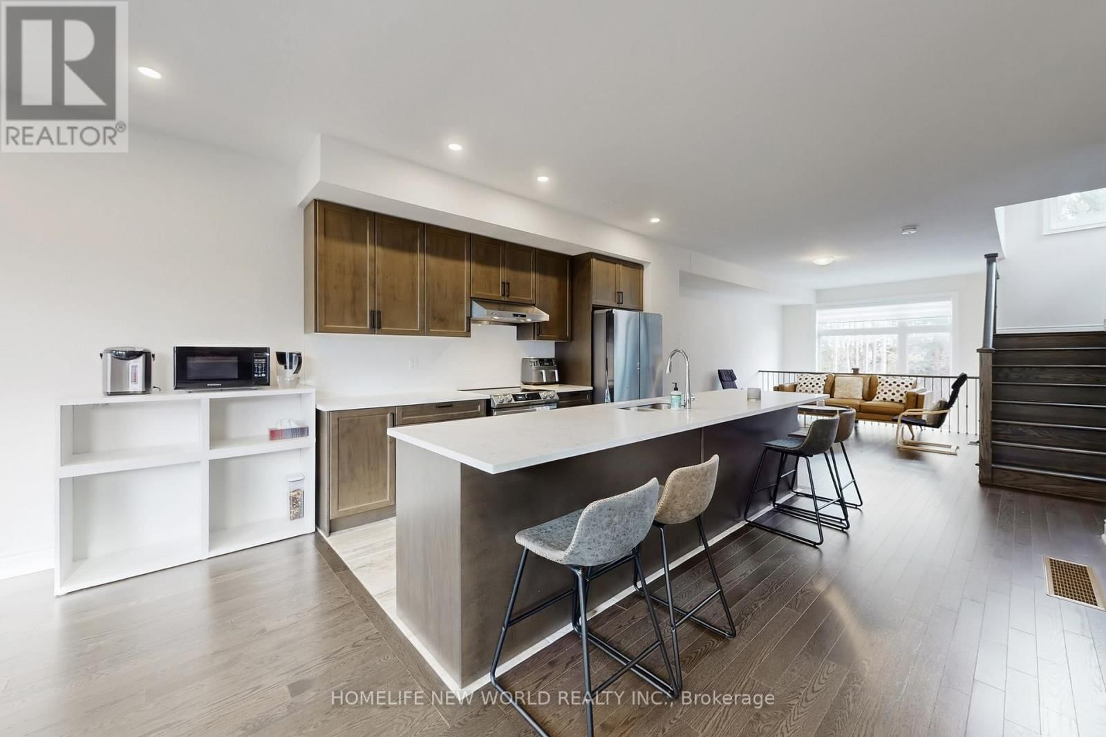 18 BENNINGTON ROAD Image 11