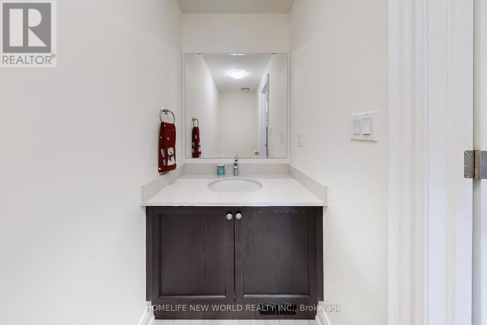 18 BENNINGTON ROAD Image 16