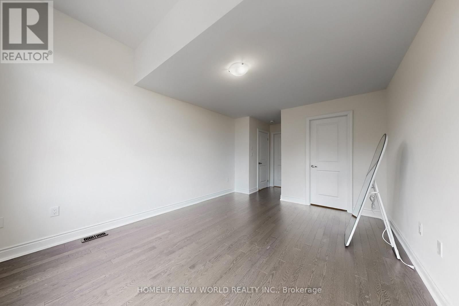 18 BENNINGTON ROAD Image 22