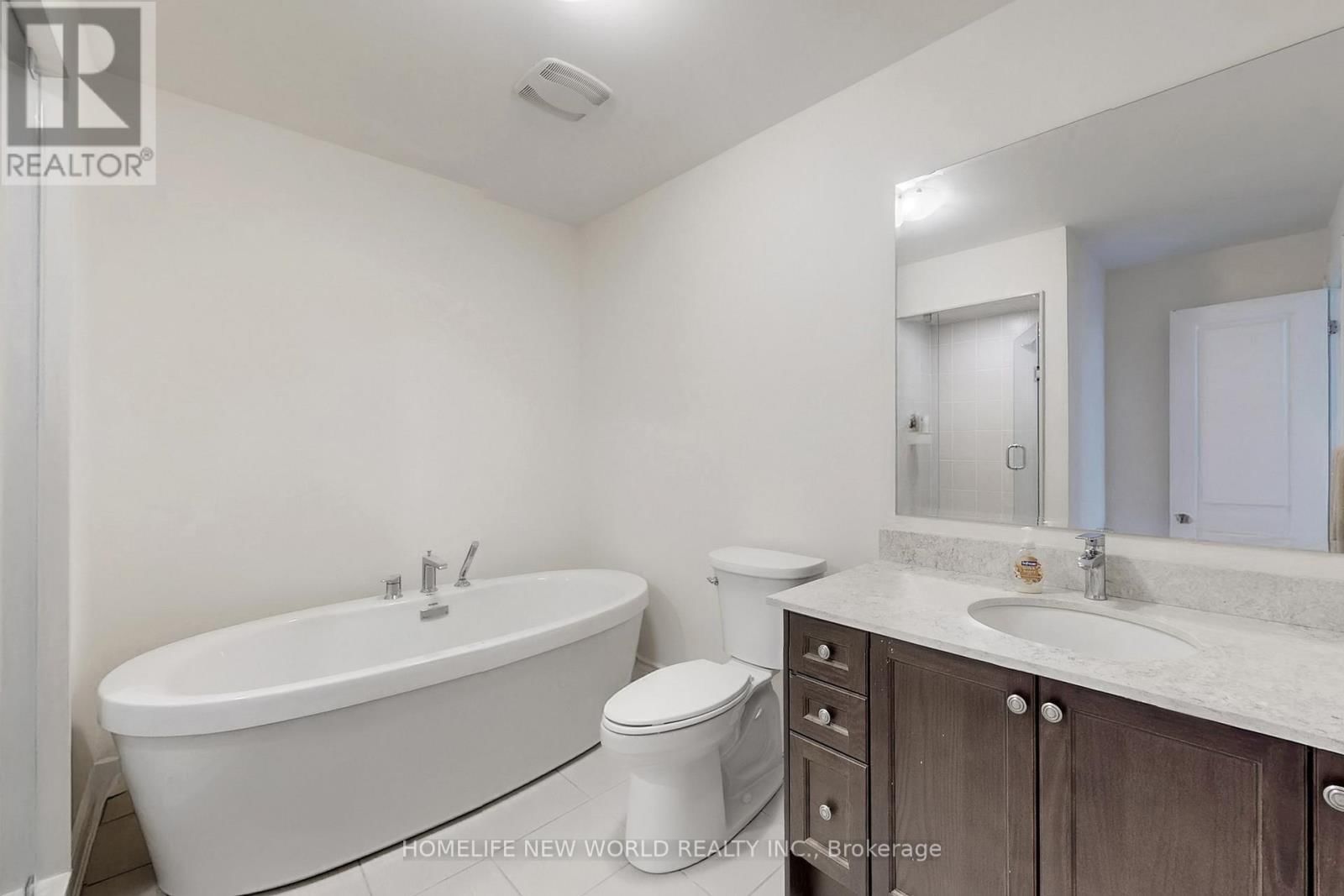 18 BENNINGTON ROAD Image 24