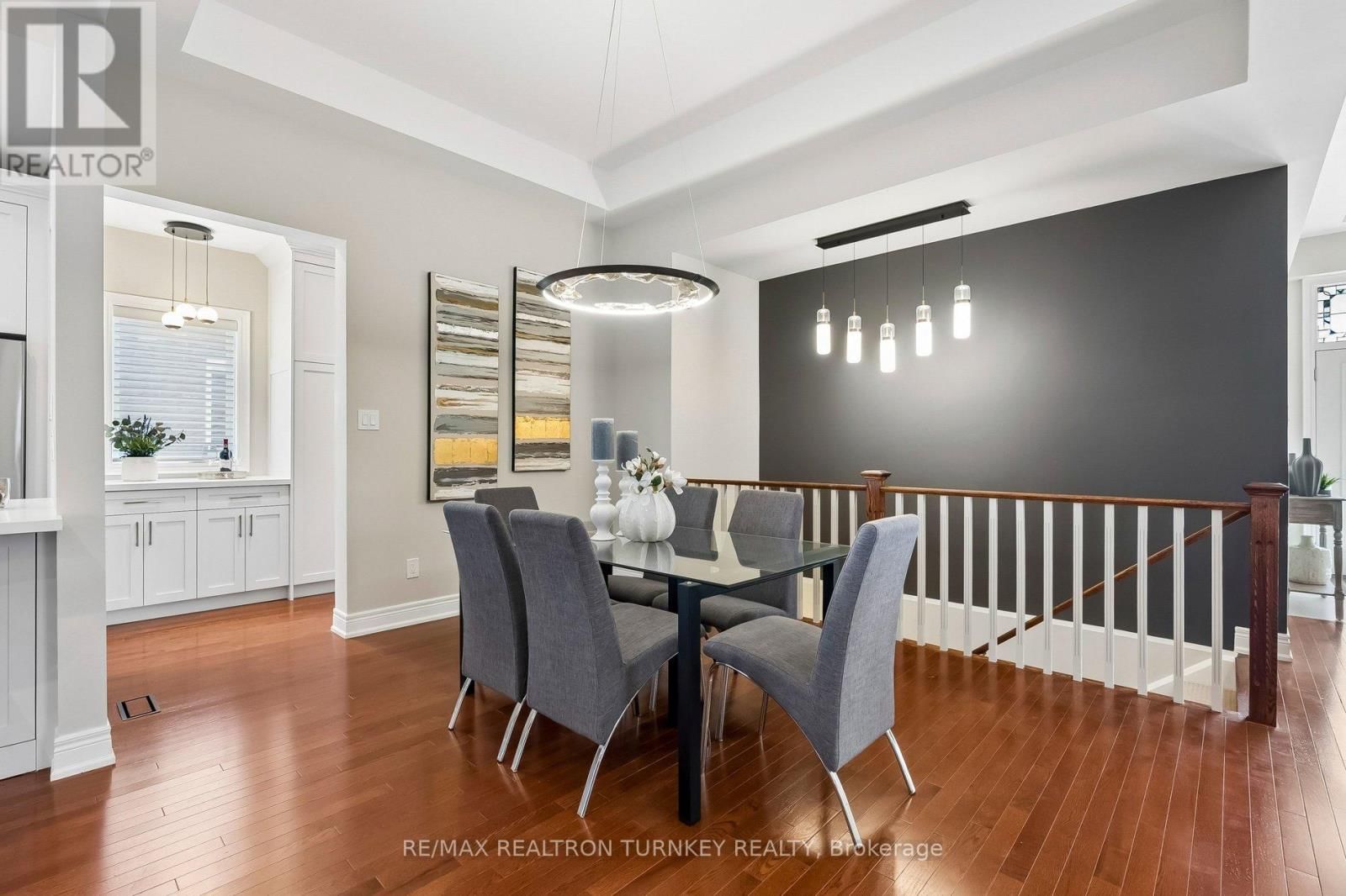 3 LITTLE BEN Image 17