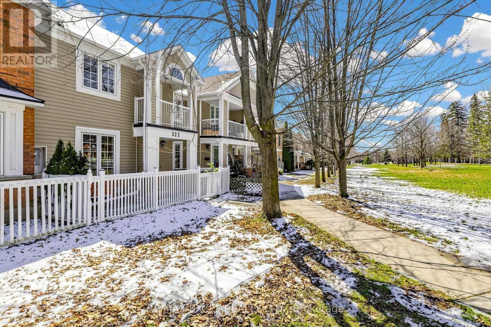 523 BUR OAK AVENUE Image 3