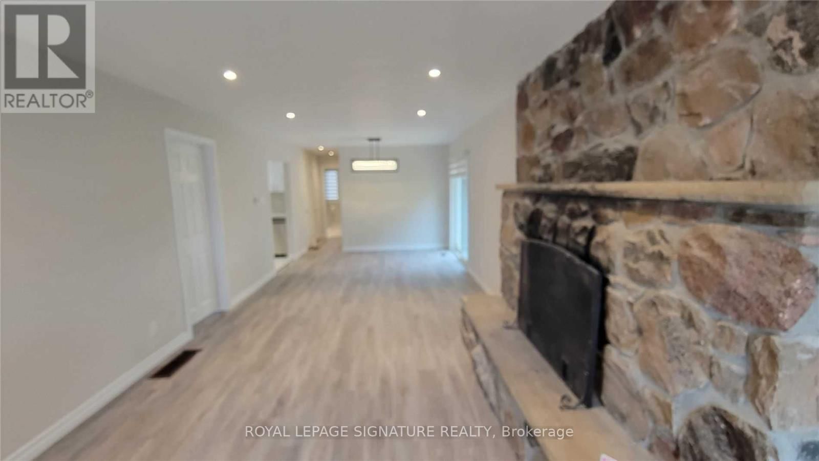 1 - 5749 LAKESHORE ROAD Image 10