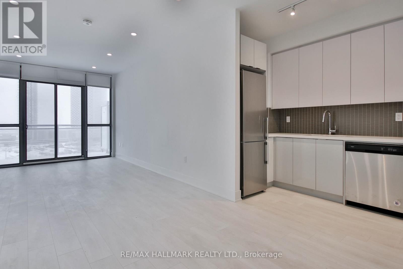 1204 - 2916 HIGHWAY 7 ROAD Image 2