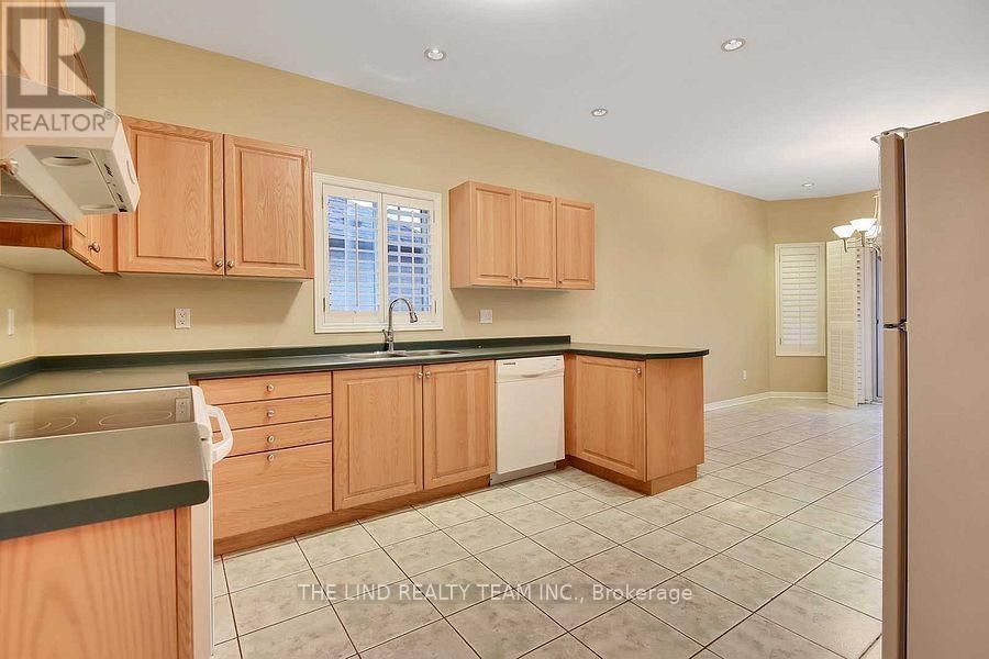 238 DEERGLEN TERRACE Image 5