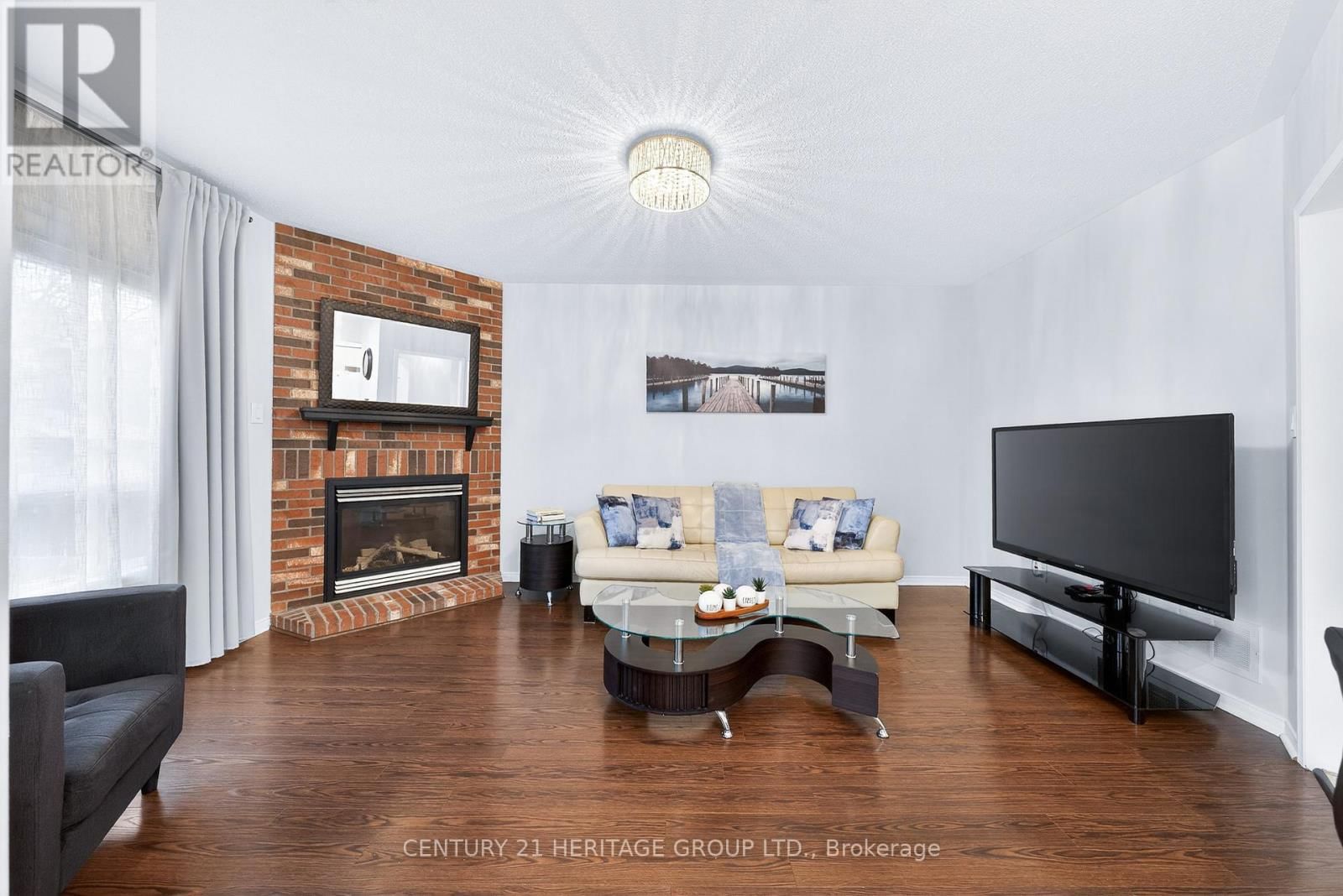 489 MENCZEL CRESCENT Image 13