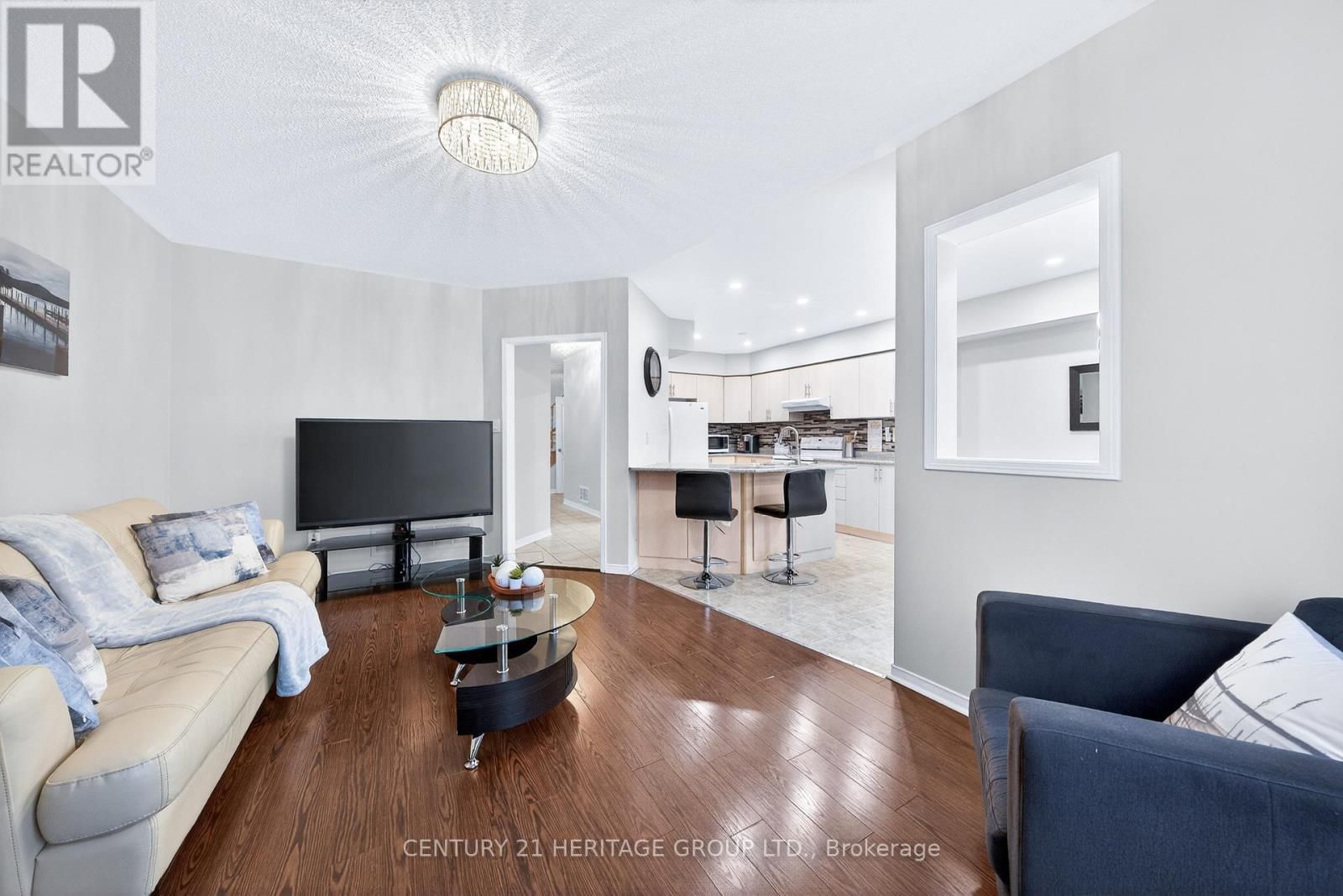 489 MENCZEL CRESCENT Image 16