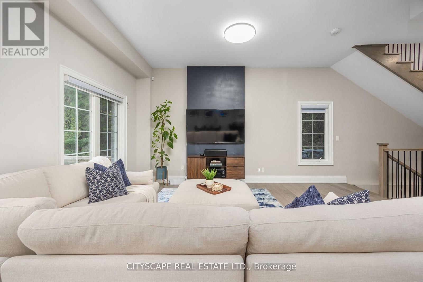 74 OLD BLOOMINGTON ROAD Image 8