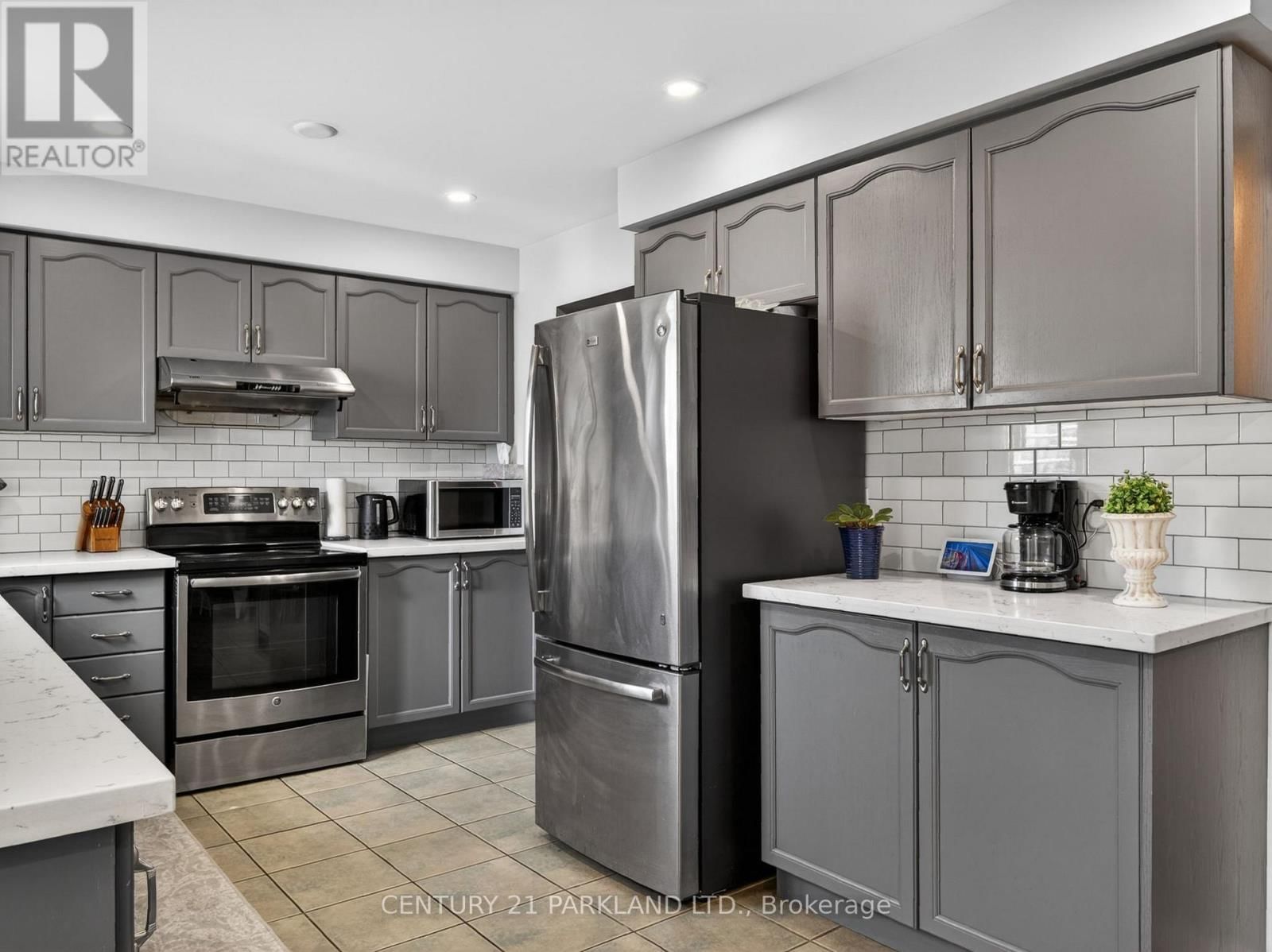 181 PURCELL CRESCENT Image 14