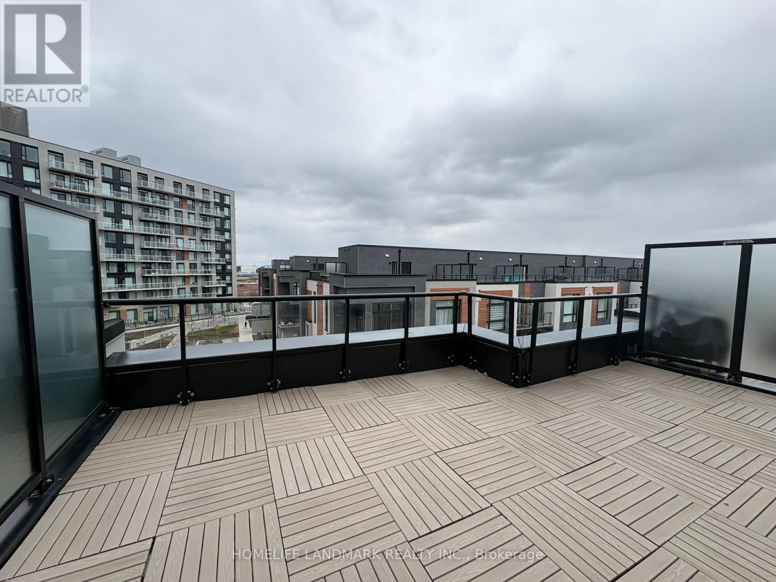 1224 - 8 DAVID EYER ROAD Image 15