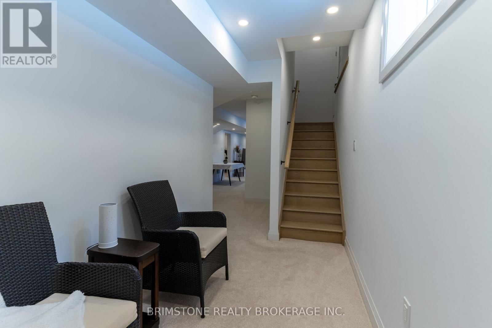 119 GRAY AVENUE Image 30