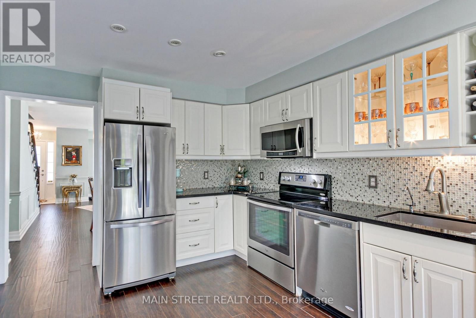 108 HOLLANDVIEW TRAIL Image 11