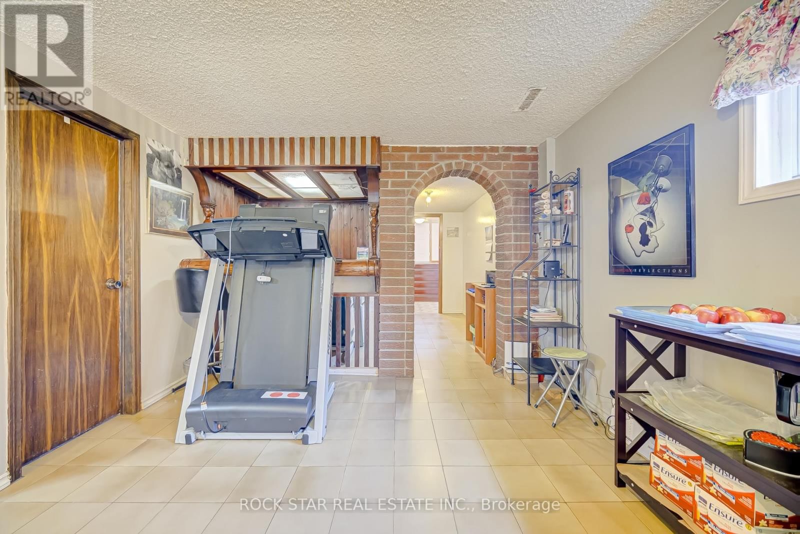 115 GLEN SHIELDS AVENUE Image 30