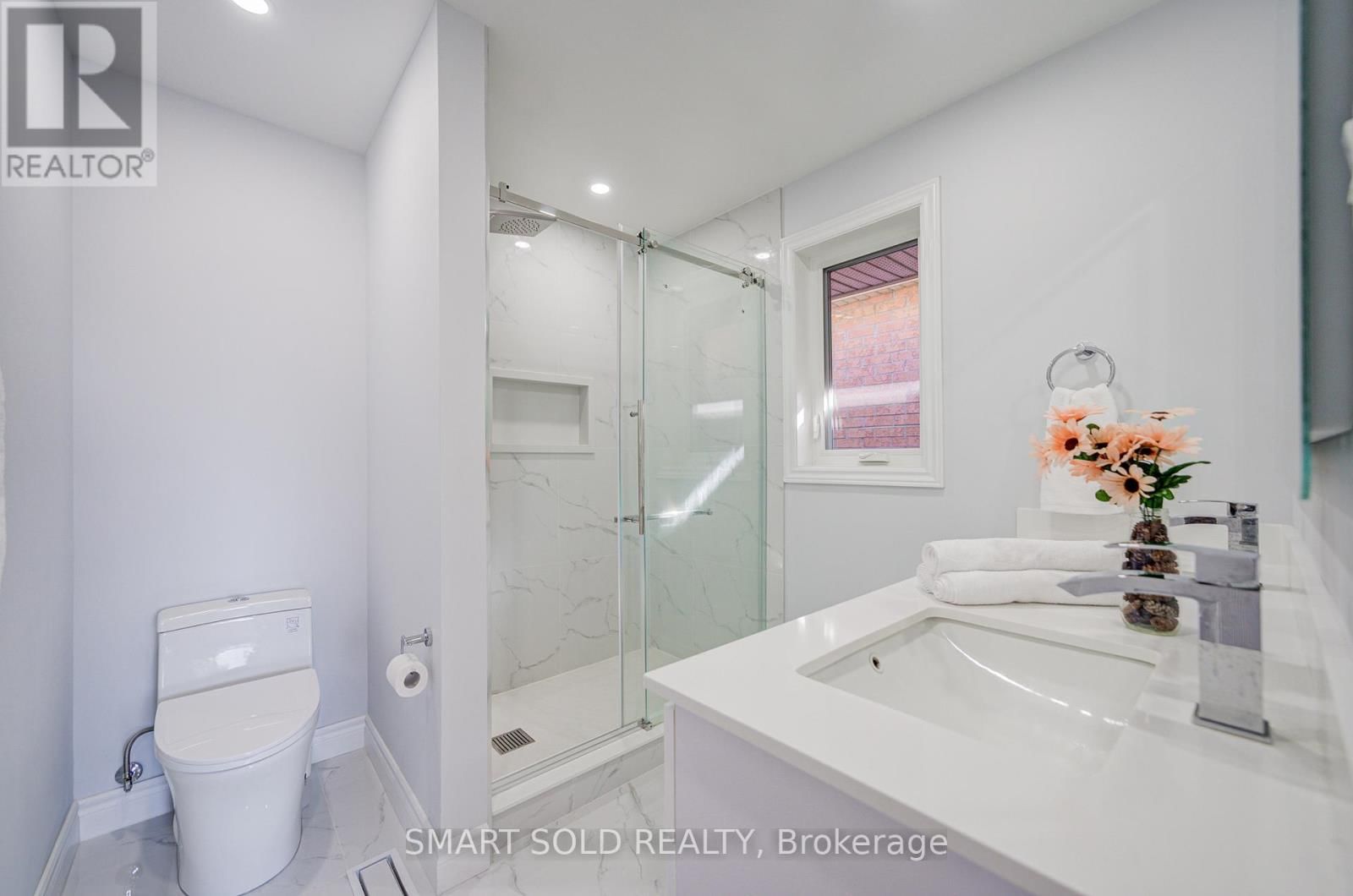 123 SASSAFRAS CIRCLE Image 22