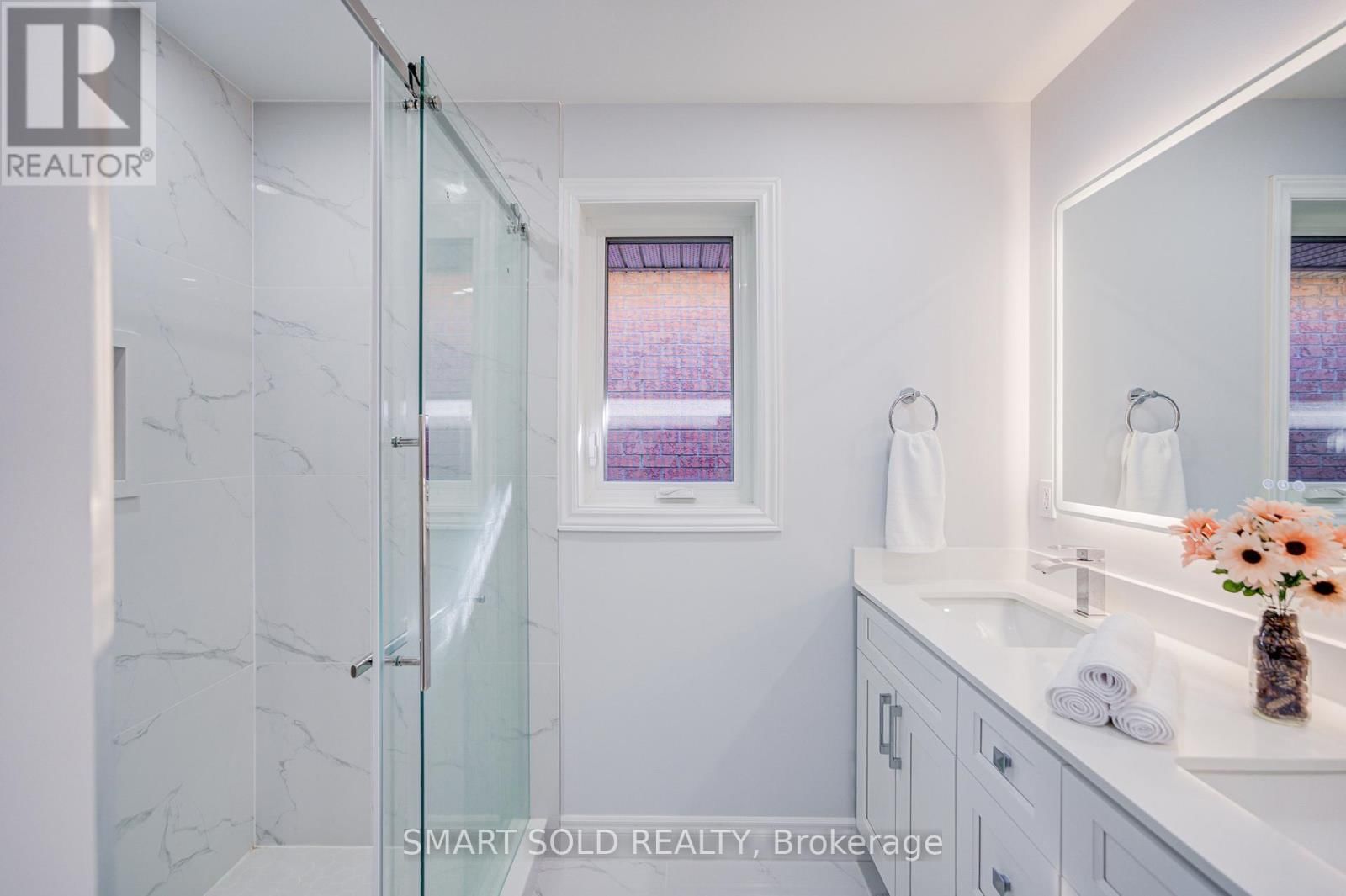 123 SASSAFRAS CIRCLE Image 24