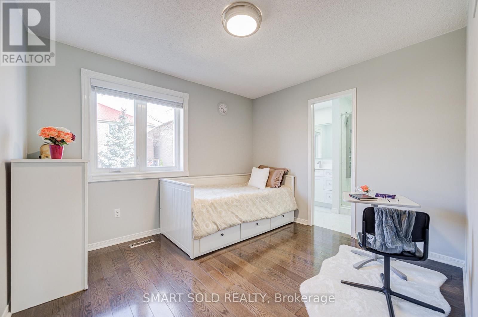 123 SASSAFRAS CIRCLE Image 27