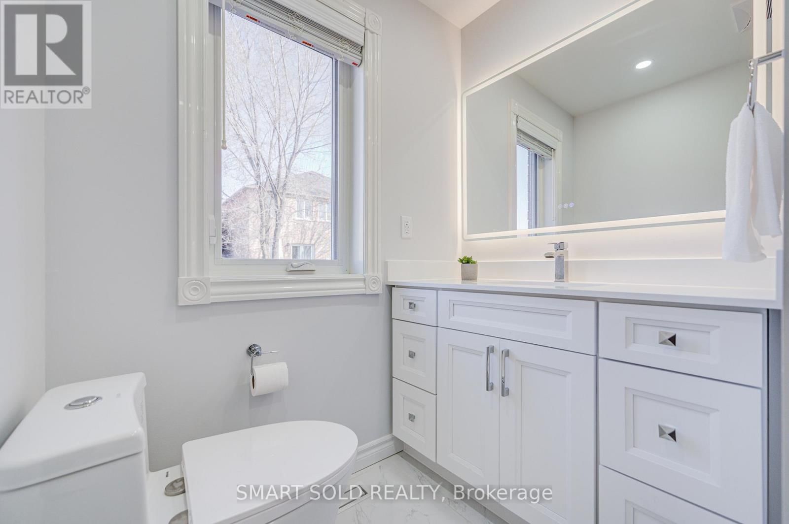 123 SASSAFRAS CIRCLE Image 30