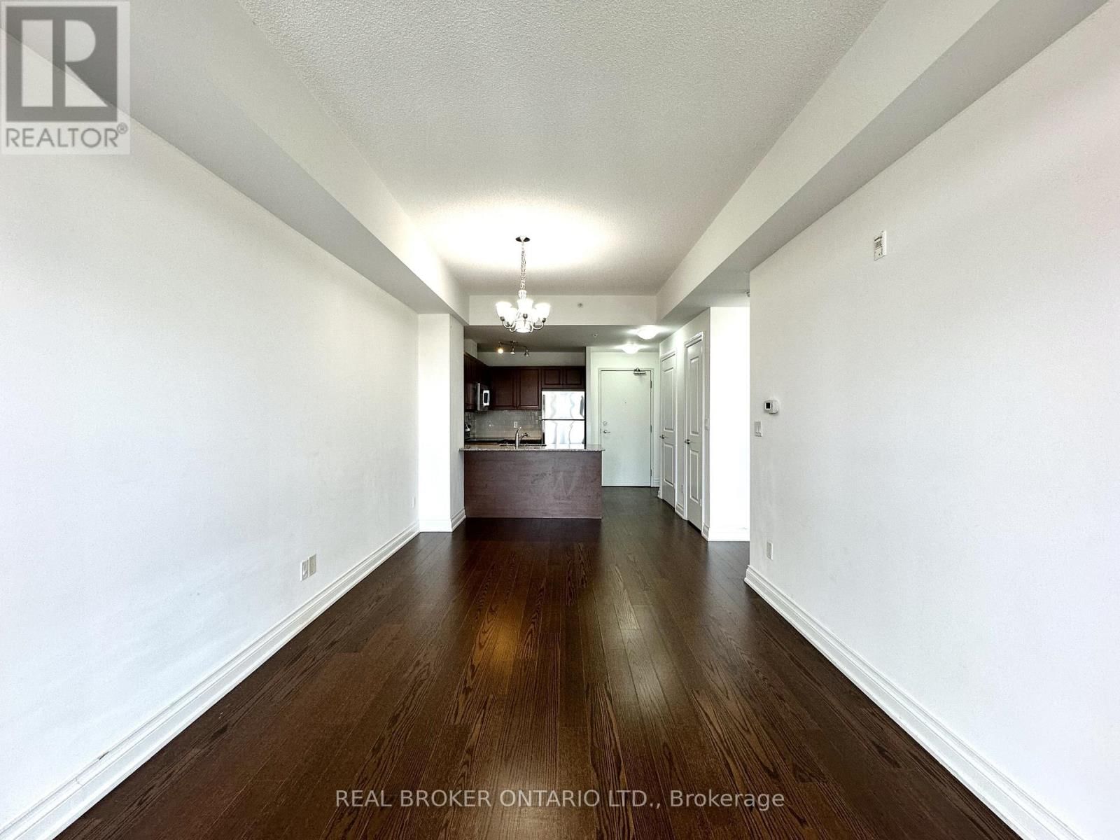 404 - 68 MAIN STREET NORTH Image 6