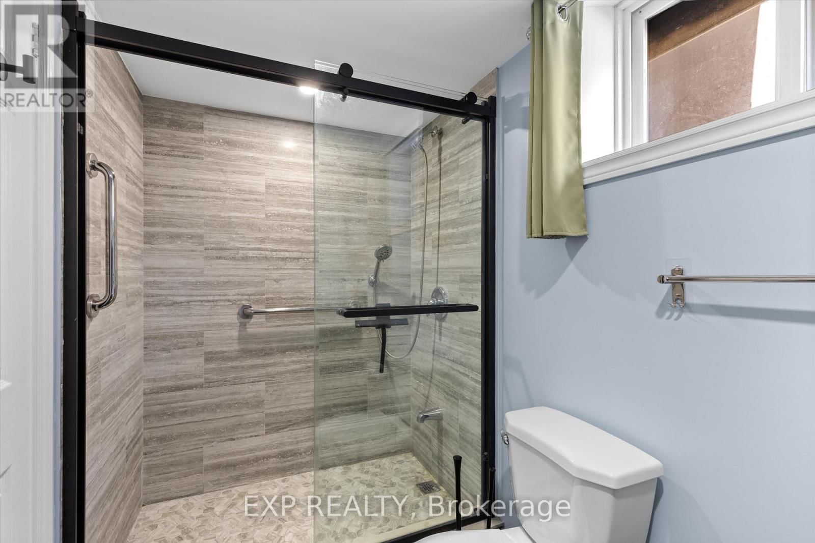 34 CONNOR DRIVE Image 15