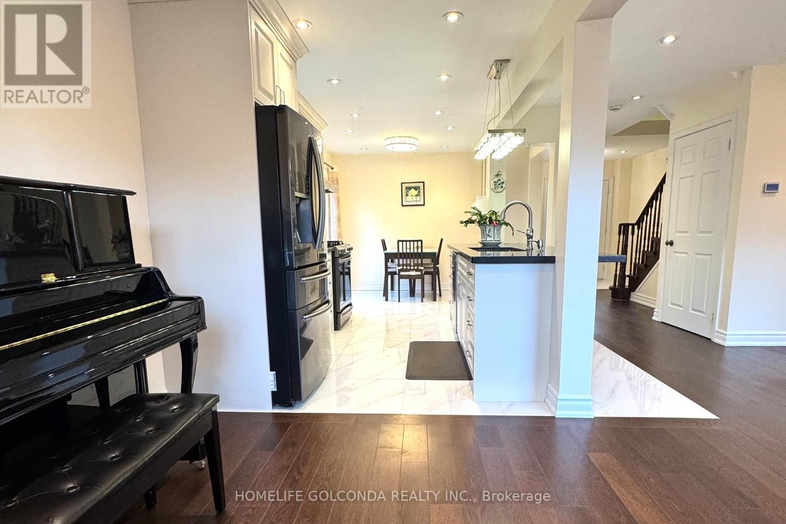 21 BELVEDERE CRESCENT Image 16