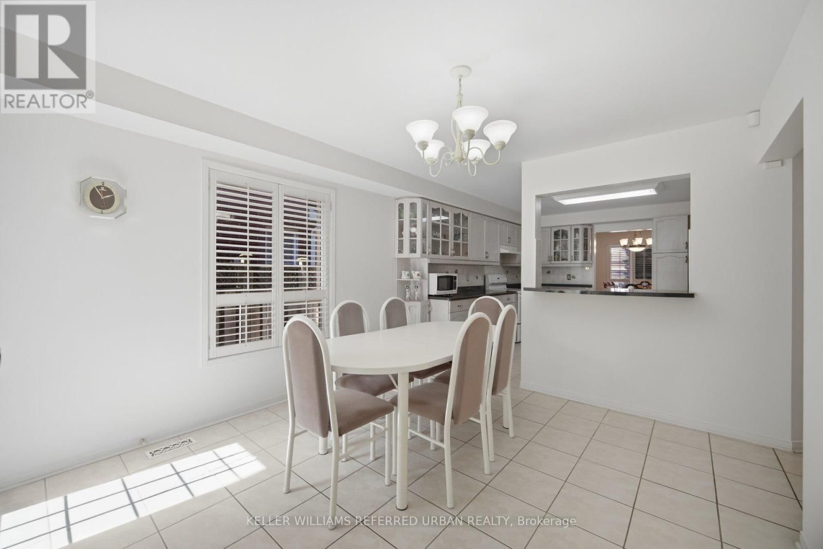 239 DRUMMOND DRIVE Image 9