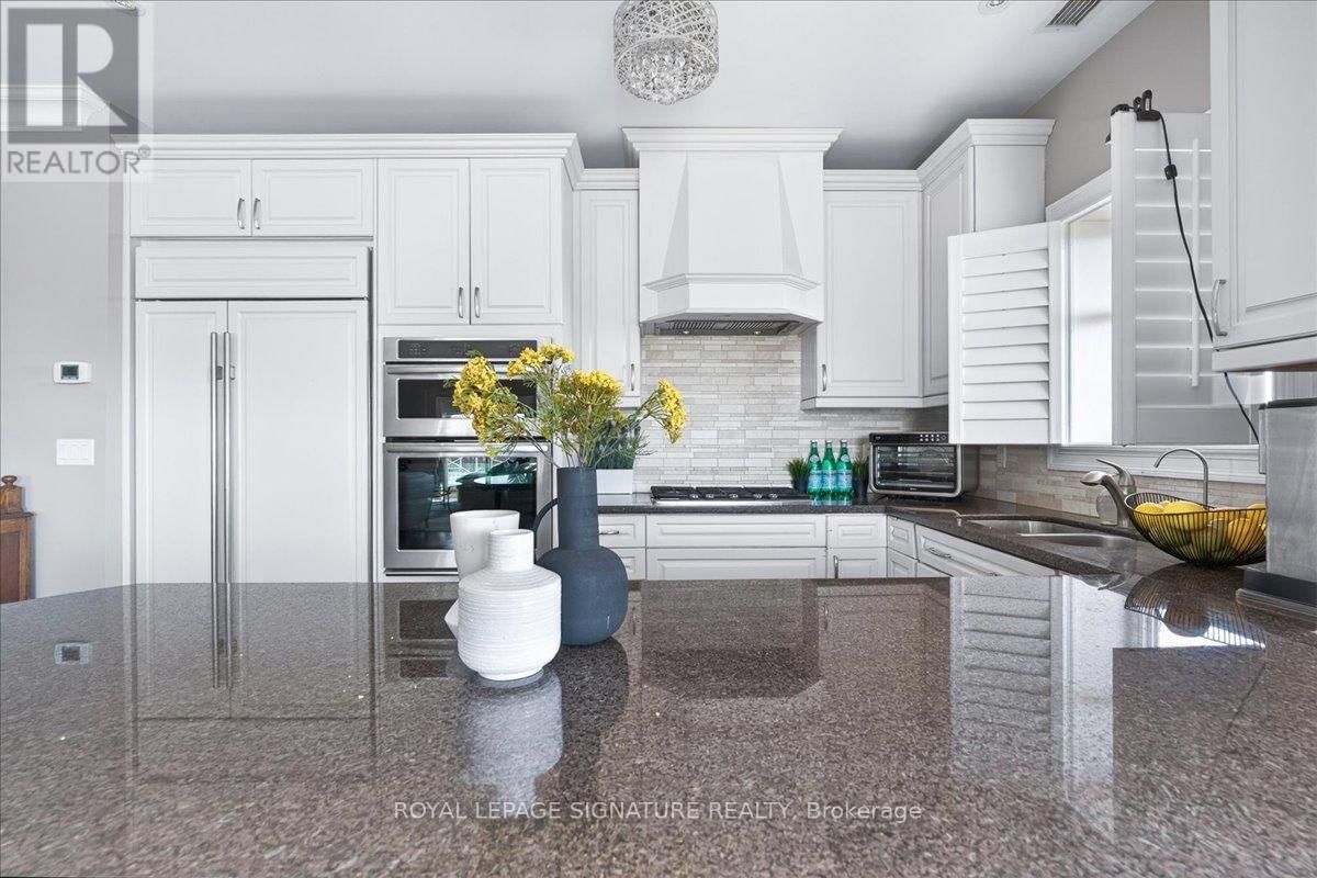 327 - 80 BURNS BOULEVARD Image 14