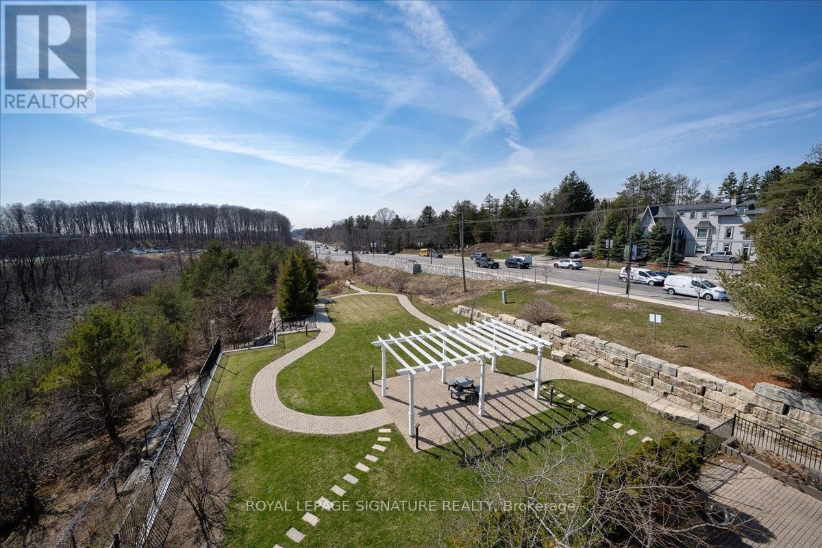 327 - 80 BURNS BOULEVARD Image 29