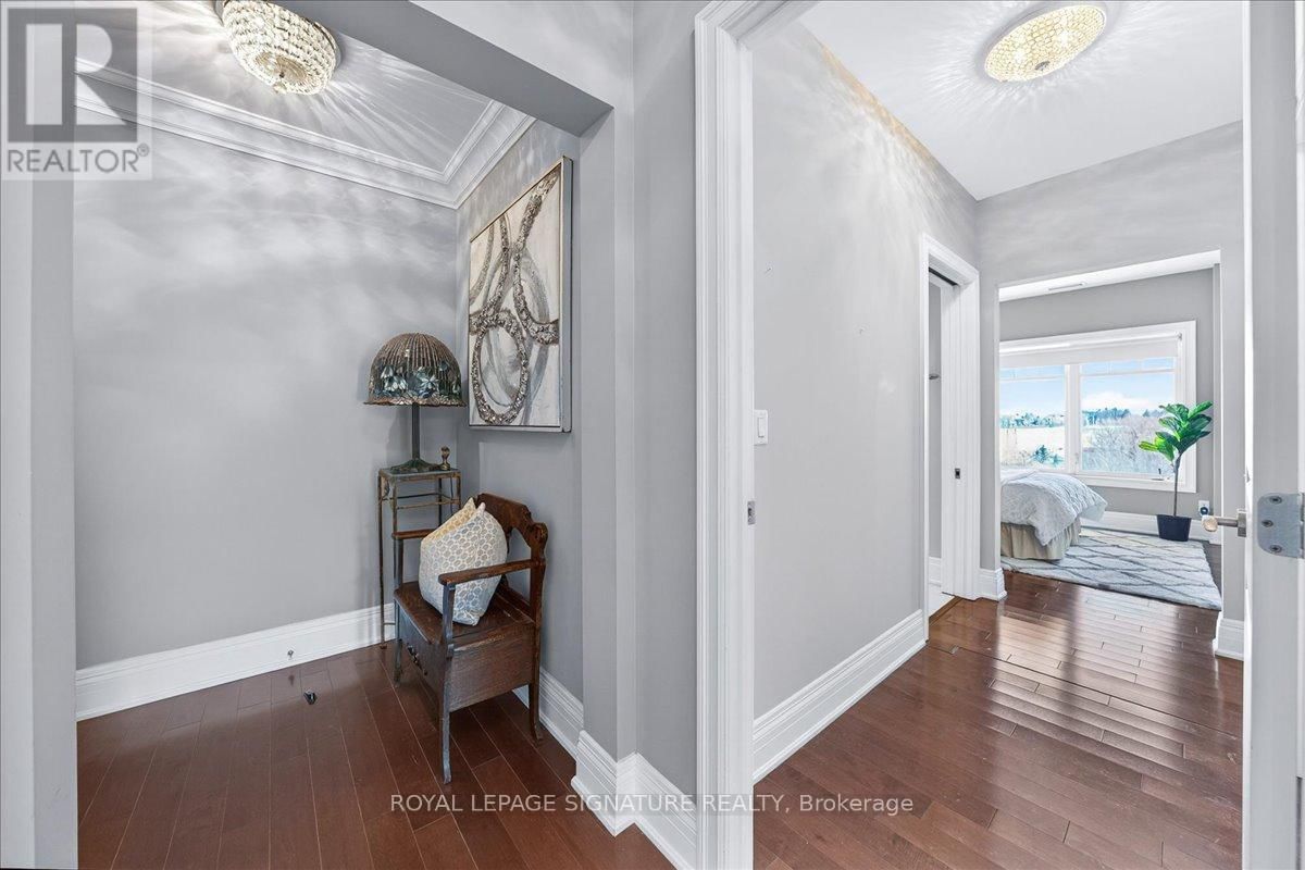 327 - 80 BURNS BOULEVARD Image 6