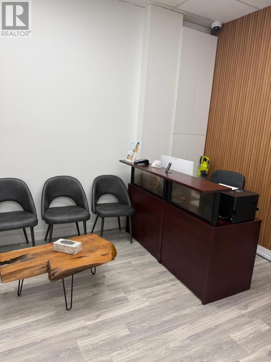 106 - 712 DAVIS DRIVE Image 6